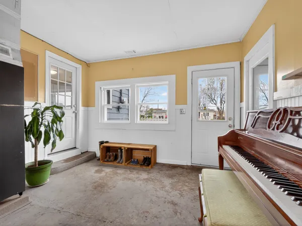 $199,900 | 1205 Mayfield Road, Fort Wayne, IN 46825