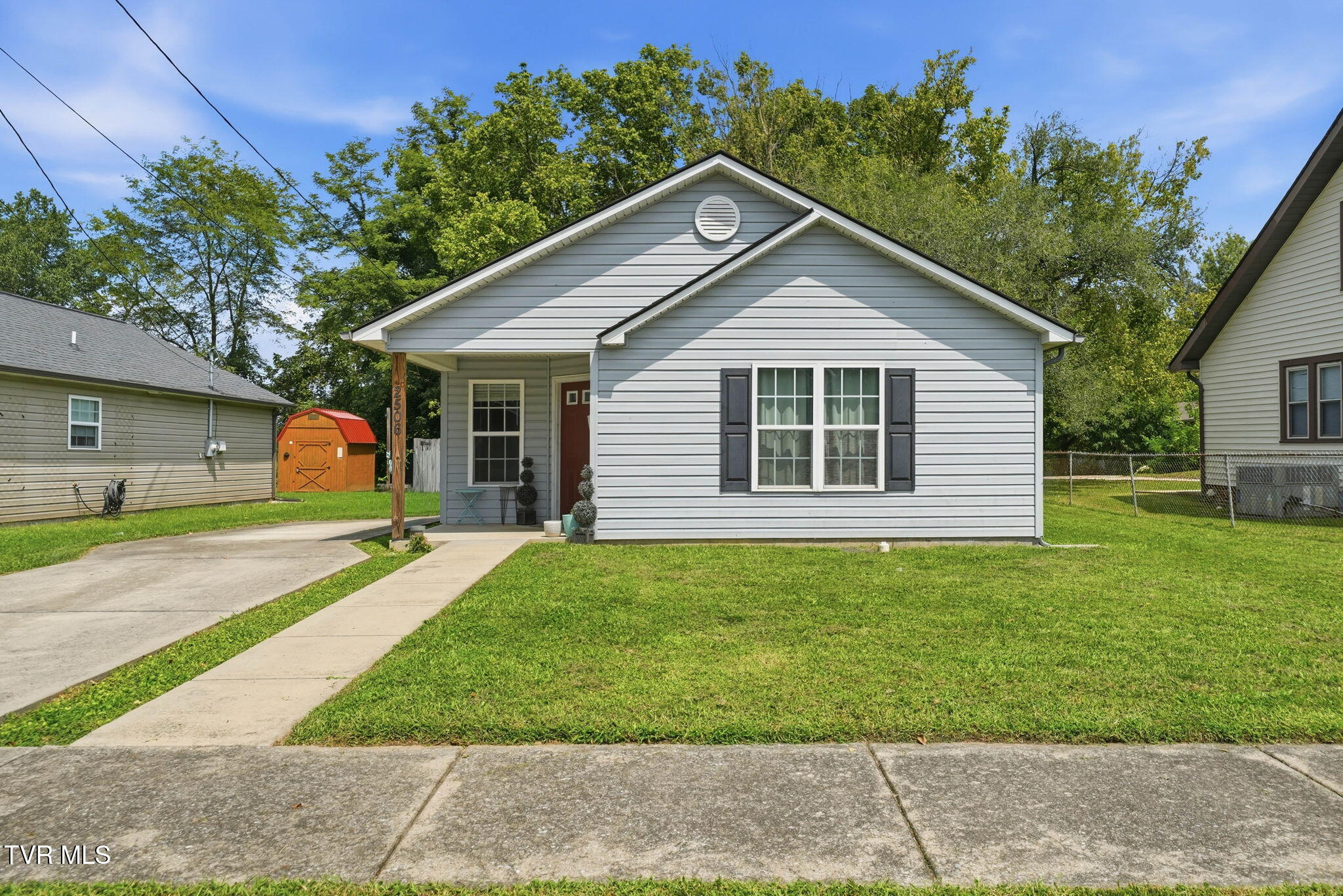 2506 Overlook Road Kingsport, TN 37664 - Photo 1 of 17 Front Exterior