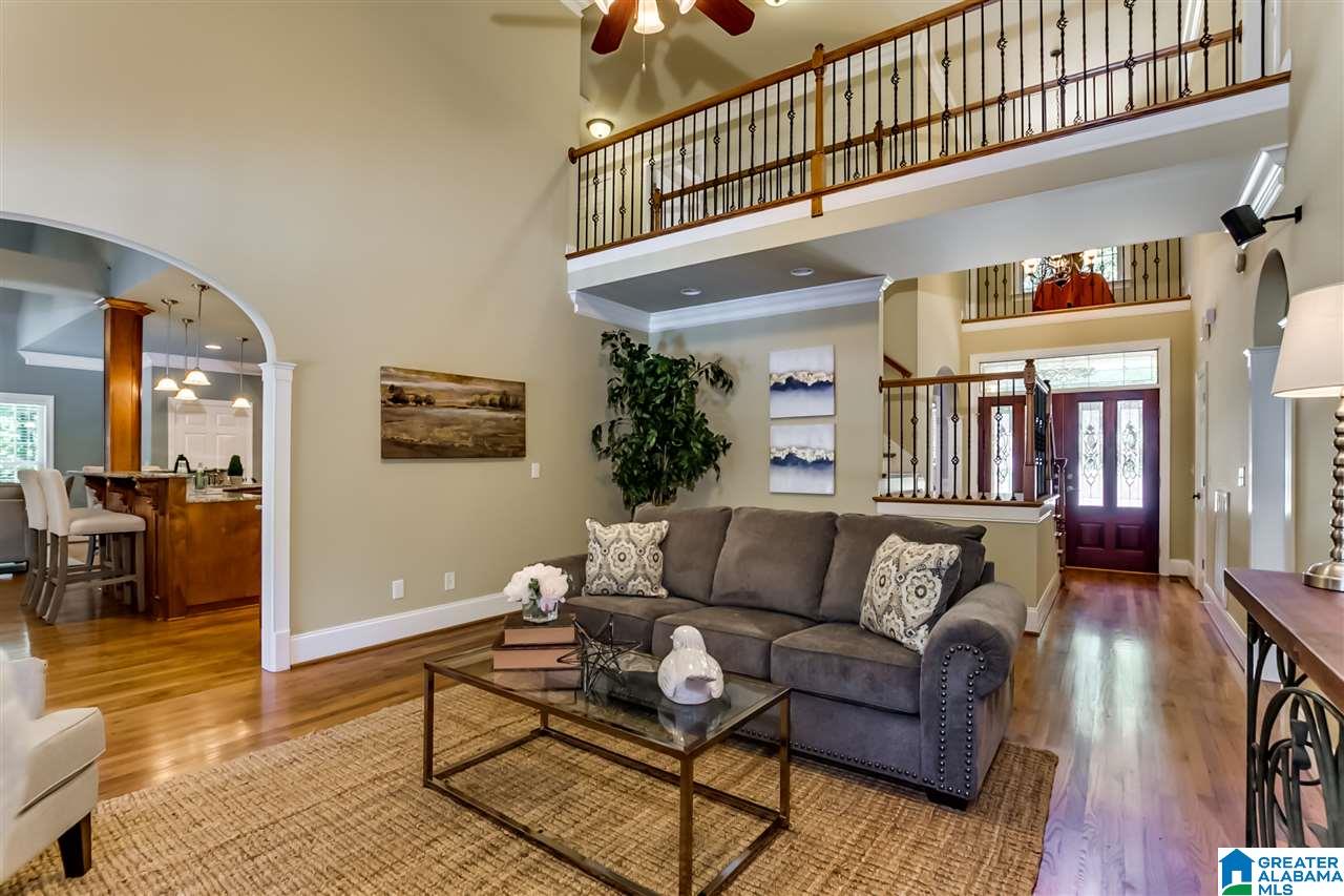 202 Chestnut Circle Alabaster, AL 35007 - Photo 4 of 33