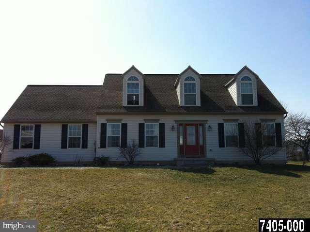 5 Oak Tree Road Orrtanna, PA 17353 - Photo 2 of 16 Gallery Image 2