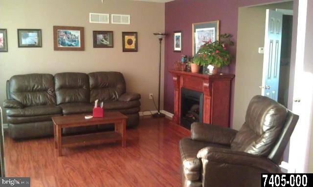 5 Oak Tree Road Orrtanna, PA 17353 - Photo 7 of 16 Gallery Image 7