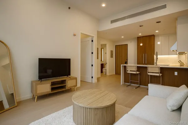 $9,580,000 | 35-32 Leavitt Street, Unit PH H | Flushing