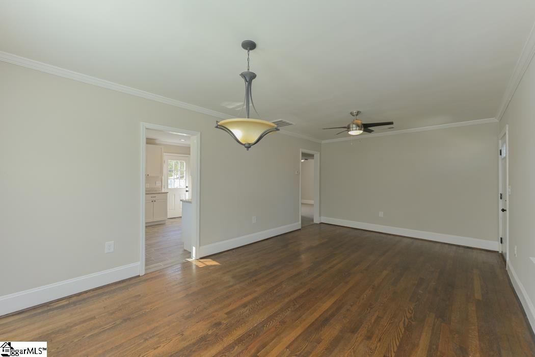 111 Ridgeway Drive Greenville, SC 29607 - Photo 8 of 23
