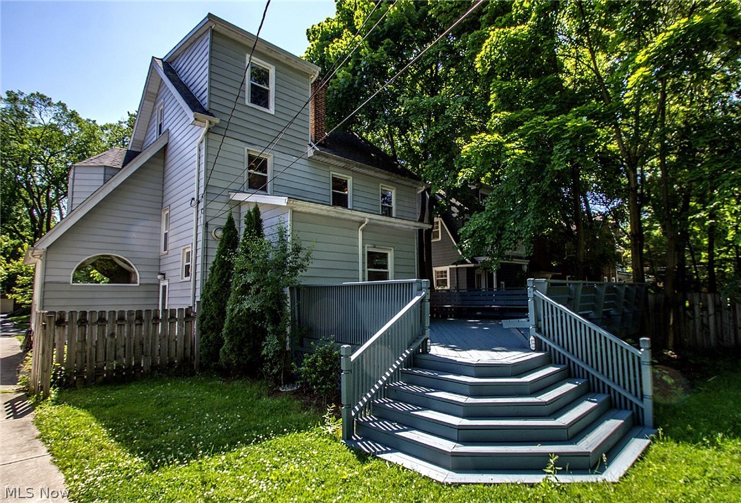 2624 Eaton Road Cleveland, OH 44118 - Photo 9 of 35