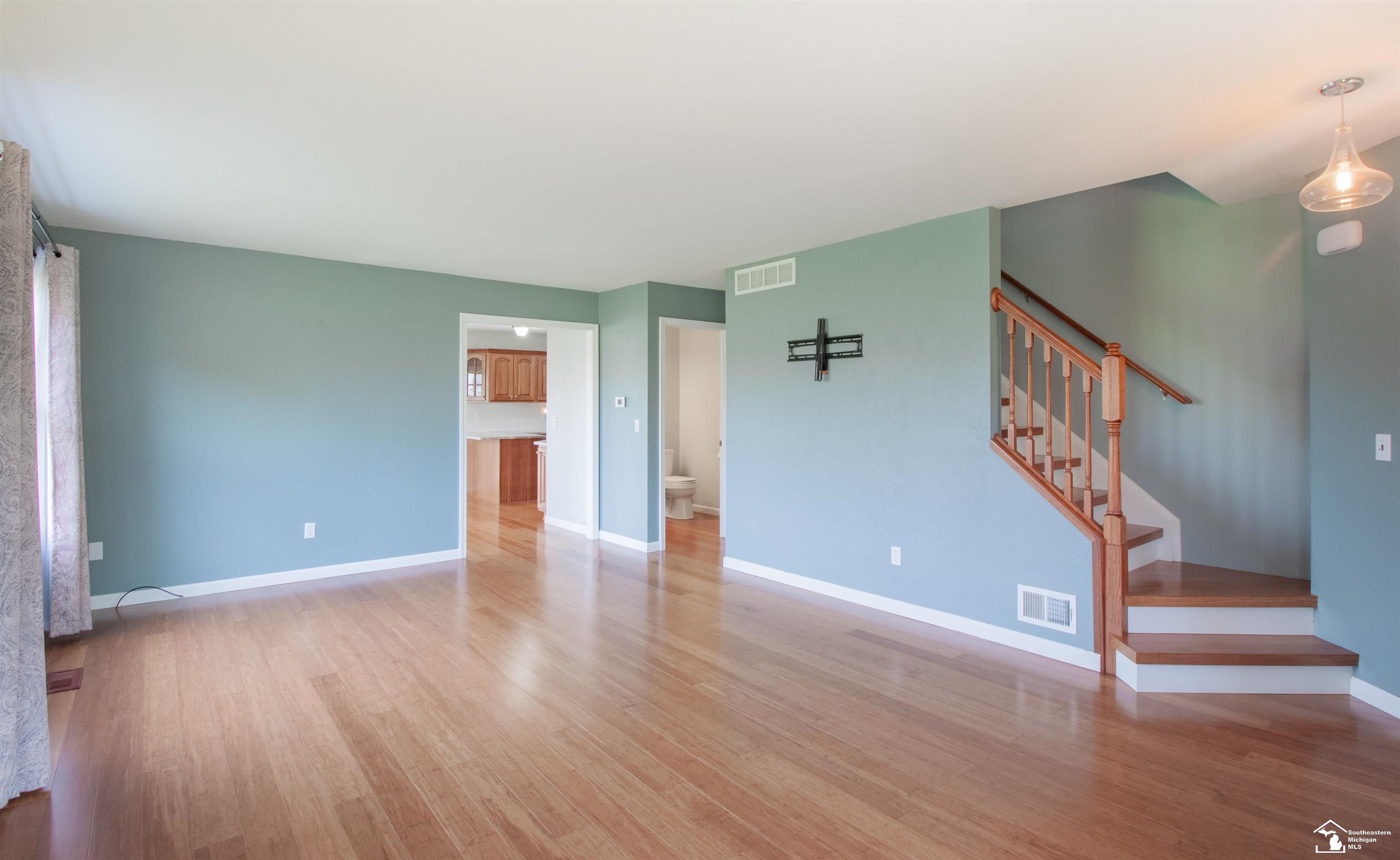 704 West Erie Road Temperance, MI 48182 - Photo 3 of 42
