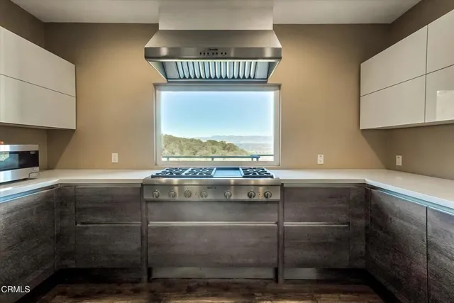 $1,499,000 | 561 South Ventu Park Road, Newbury Park, CA 91320