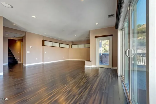 $1,499,000 | 561 South Ventu Park Road, Newbury Park, CA 91320