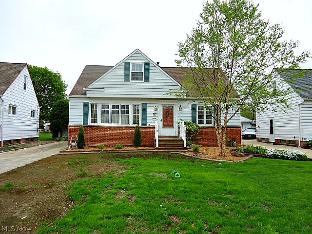 733 Pendley Road Willowick, OH 44095 - Photo 1 of 19 Gallery Image 1