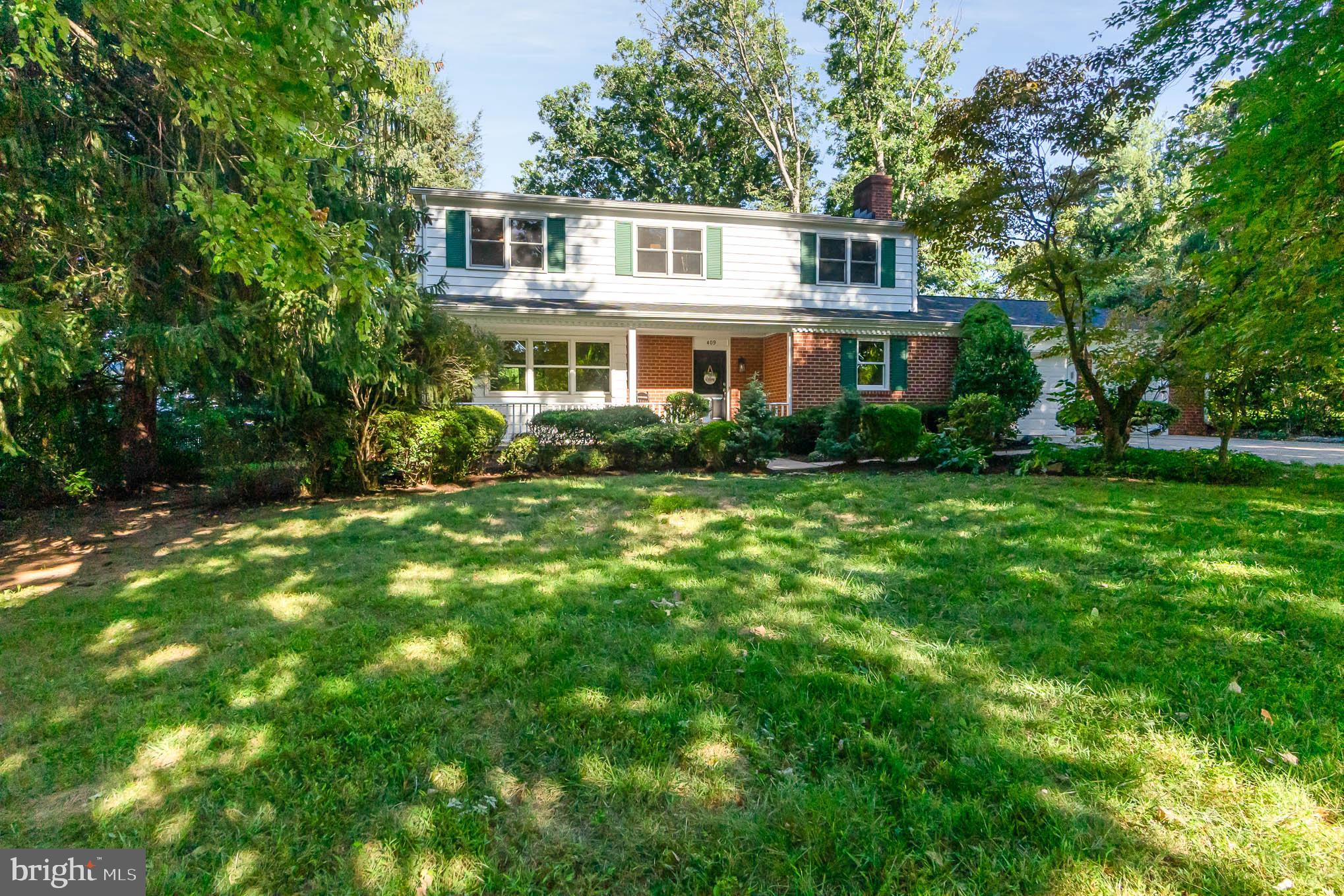 409 Fieldstone Court Fallston, MD 21047 - Photo 1 of 53 a front view of a house with a yard