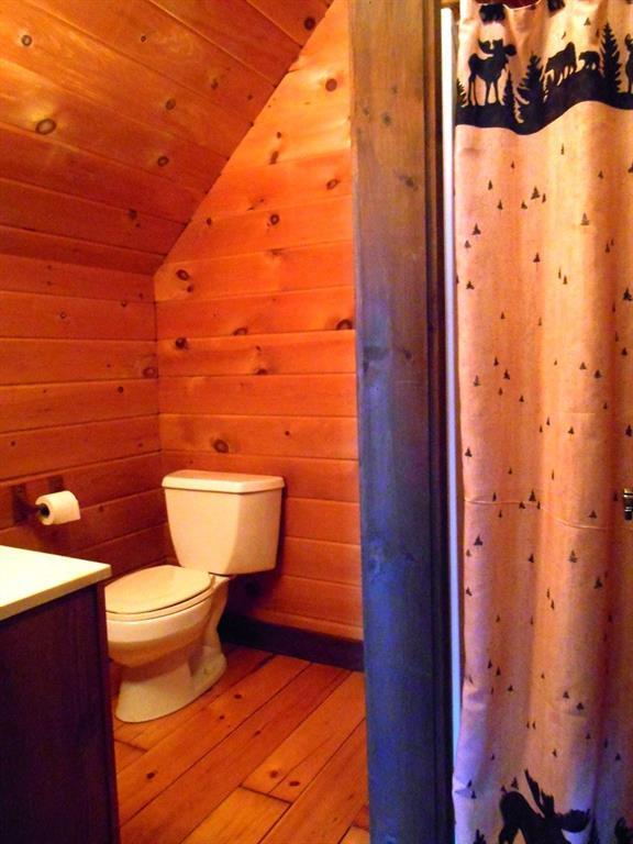 30 Dodge Pond Road Rangeley, ME 04970 - Photo 22 of 35 2nd floor full bath for the 2...