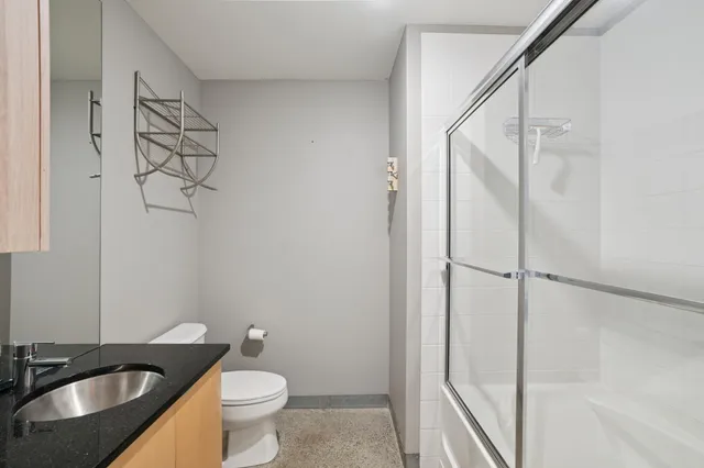$2,350 | 2929 Chicago Avenue, Unit 1002, Minneapolis, MN 55407