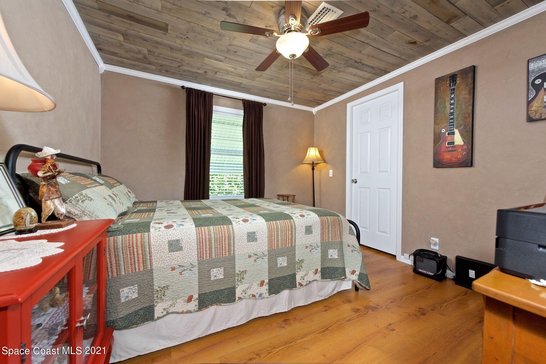 548 Ruth Circle Melbourne, FL 32904 - Photo 18 of 34 Guest Bedroom