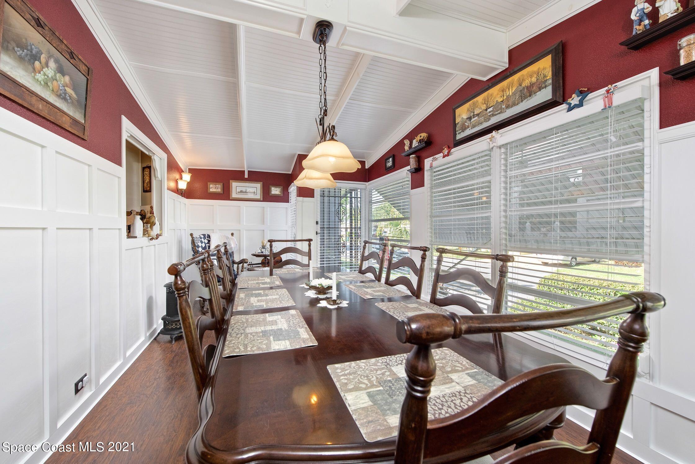 548 Ruth Circle Melbourne, FL 32904 - Photo 5 of 34 Dining Room