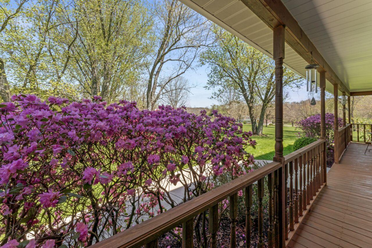 1550 Swans Road Northeast Newark, OH 43055 - Photo 12 of 65 Flowers from Front Porch Springtime