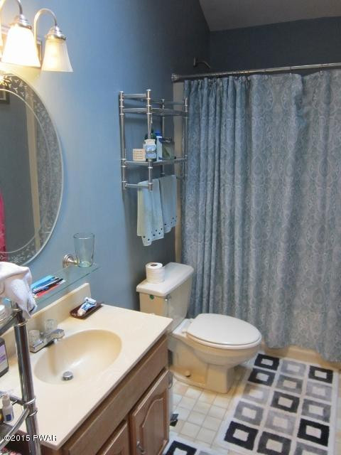16 Deer Run Road Hawley, PA 18428 - Photo 23 of 33 26 Full Bath (640x480)