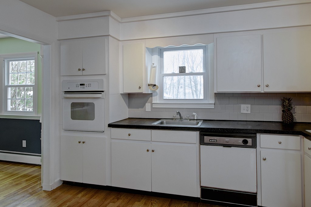 136 Longhill Road Franklin, MA 02038 - Photo 13 of 28 Gallery Image 13