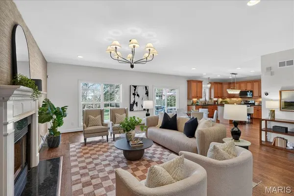 $1,150,000 | 350 South Van Buren Avenue, Kirkwood, MO 63122