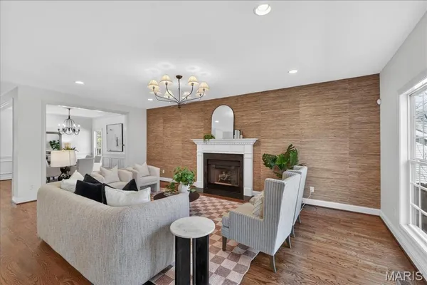 $1,150,000 | 350 South Van Buren Avenue, Kirkwood, MO 63122
