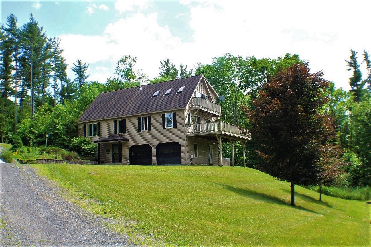 241 Phelps Road Barre Town, VT 05641 - Photo 3 of 27