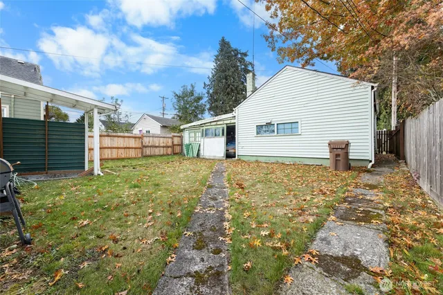 $299,950 | 4830 South C Street, Tacoma, WA 98408
