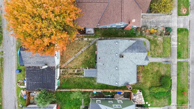 $299,950 | 4830 South C Street, Tacoma, WA 98408