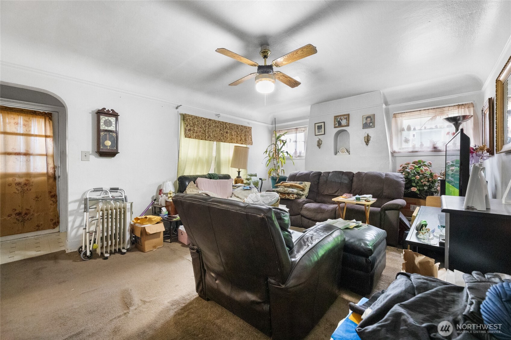 4830 South C Street Tacoma, WA 98408 - Photo 4 of 22 a living room with furniture and a window