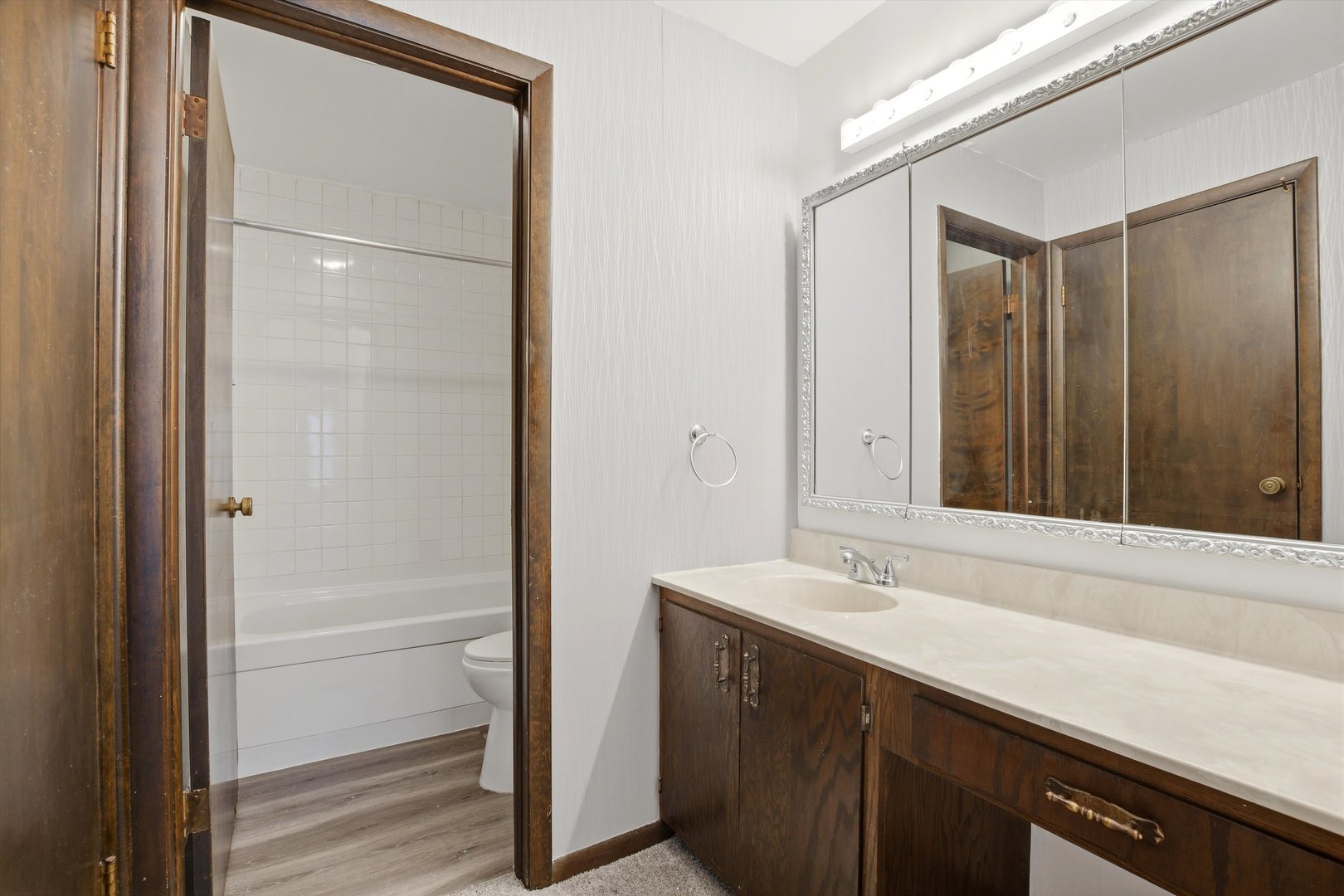 1050 Holbrook Road, Unit Q Homewood, IL 60430 - Photo 13 of 21