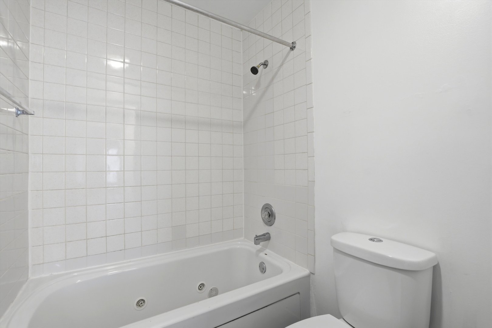 1050 Holbrook Road, Unit Q Homewood, IL 60430 - Photo 14 of 21
