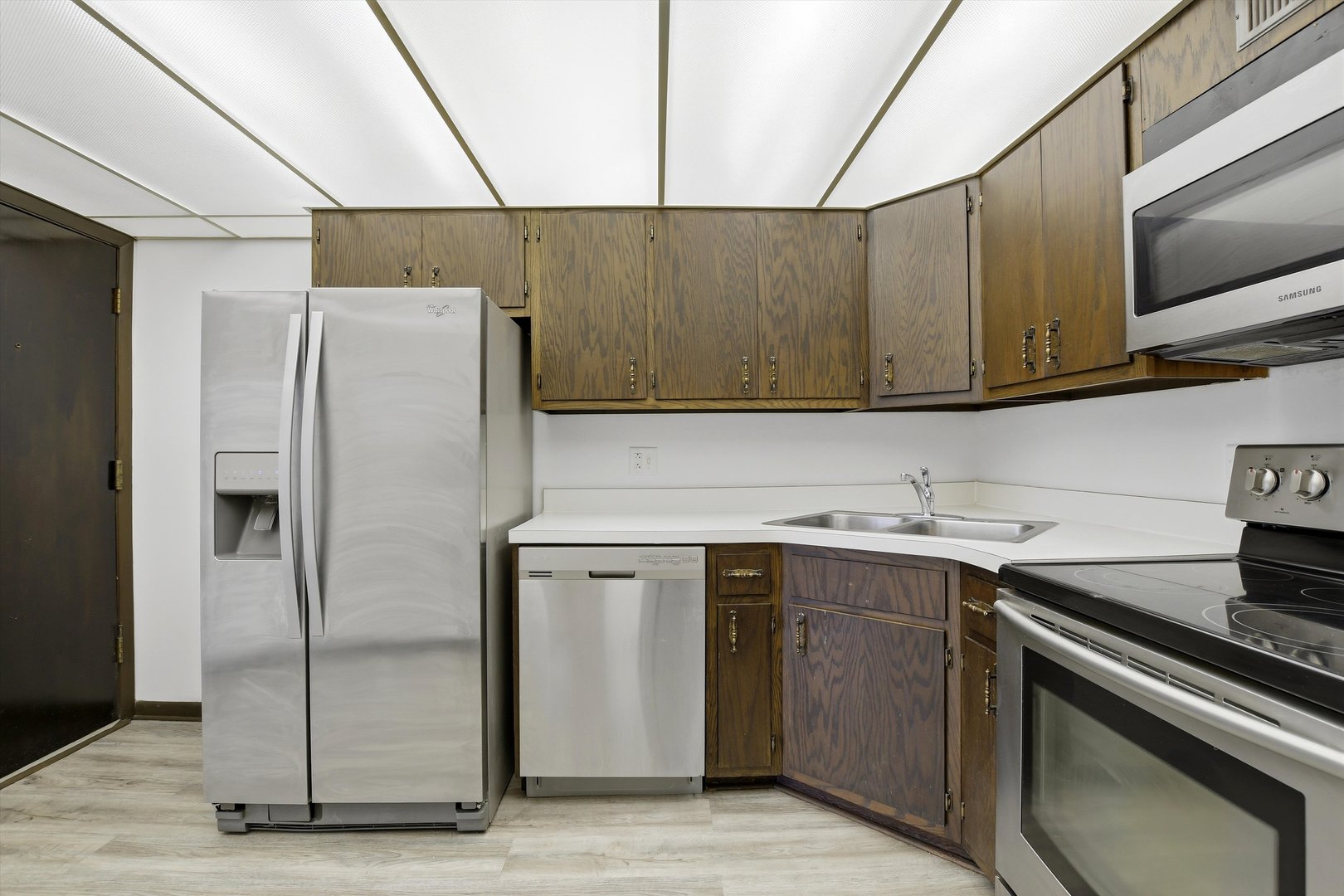 1050 Holbrook Road, Unit Q Homewood, IL 60430 - Photo 7 of 21
