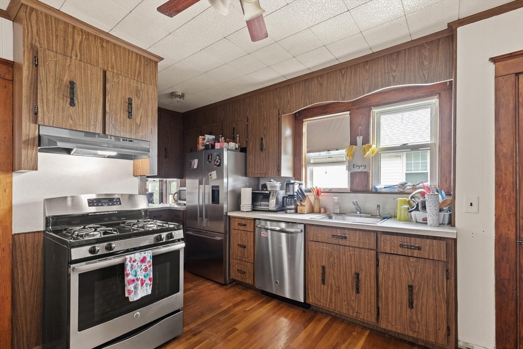 68 Putnam Road, Unit 68 Somerville, MA 02145 - Photo 9 of 18