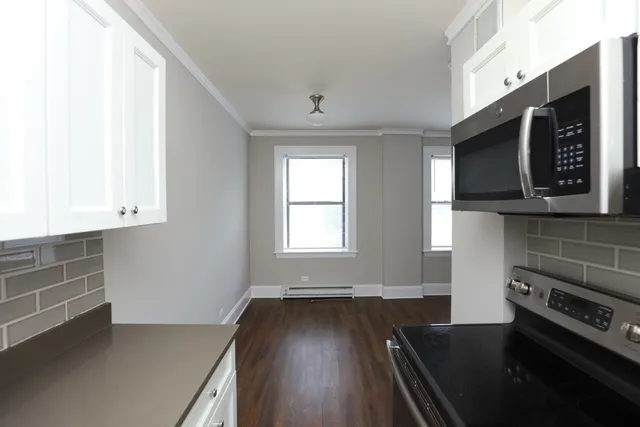 $1,850 | 817 West Lakeside Place, Unit 210, Chicago, IL 60640