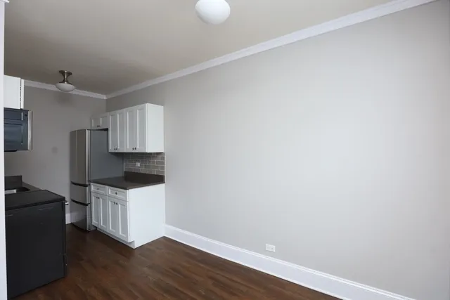 $1,850 | 817 West Lakeside Place, Unit 210, Chicago, IL 60640