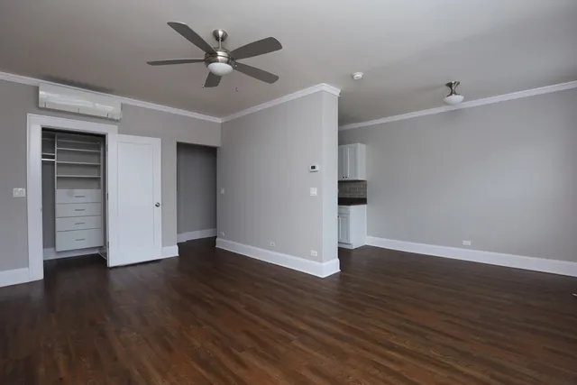 $1,850 | 817 West Lakeside Place, Unit 210, Chicago, IL 60640