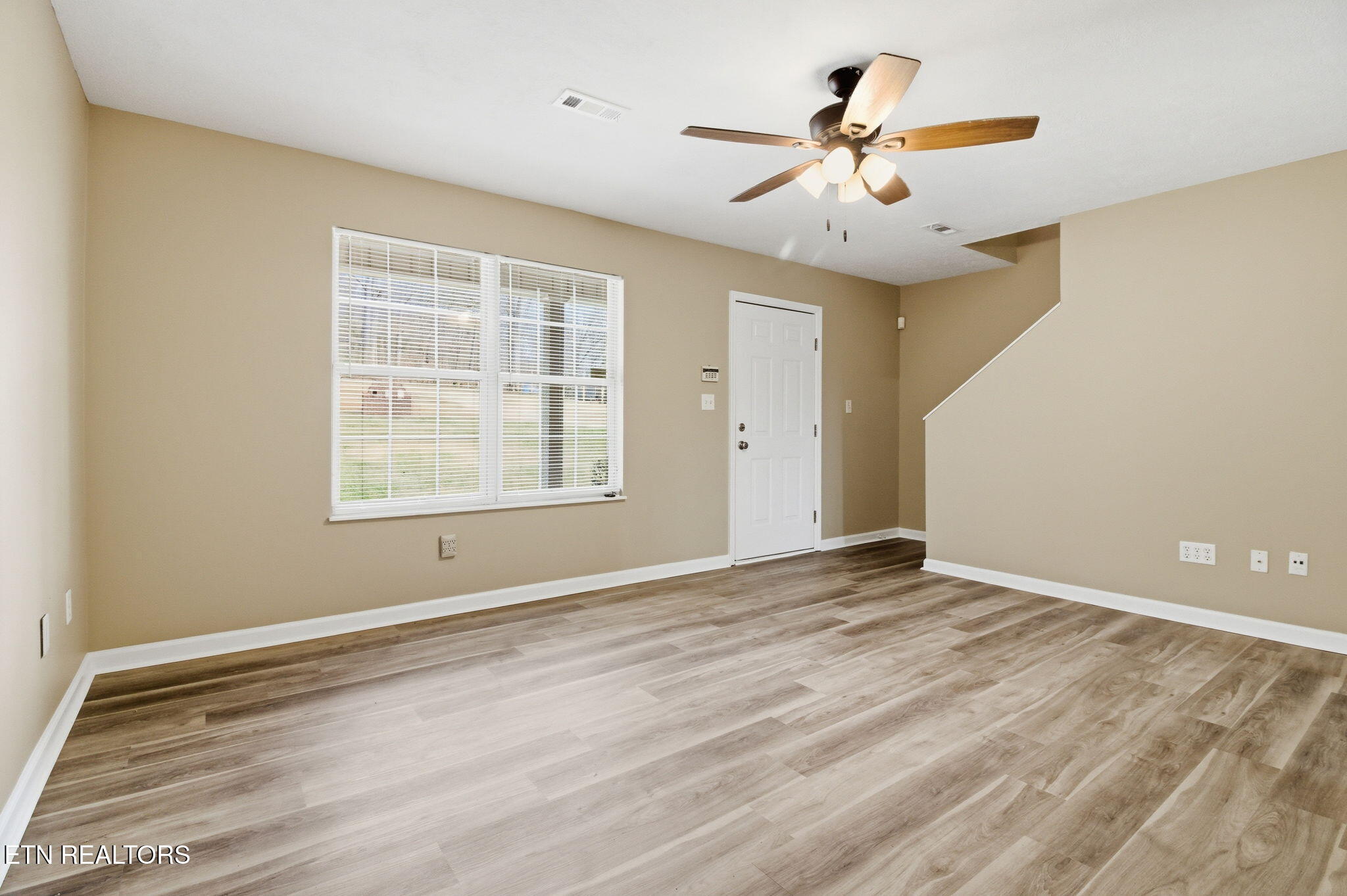 347 Ritz View Drive, Unit A AND B Blaine, TN 37709 - Photo 22 of 37 16-web-or-mls-DZ3A8541