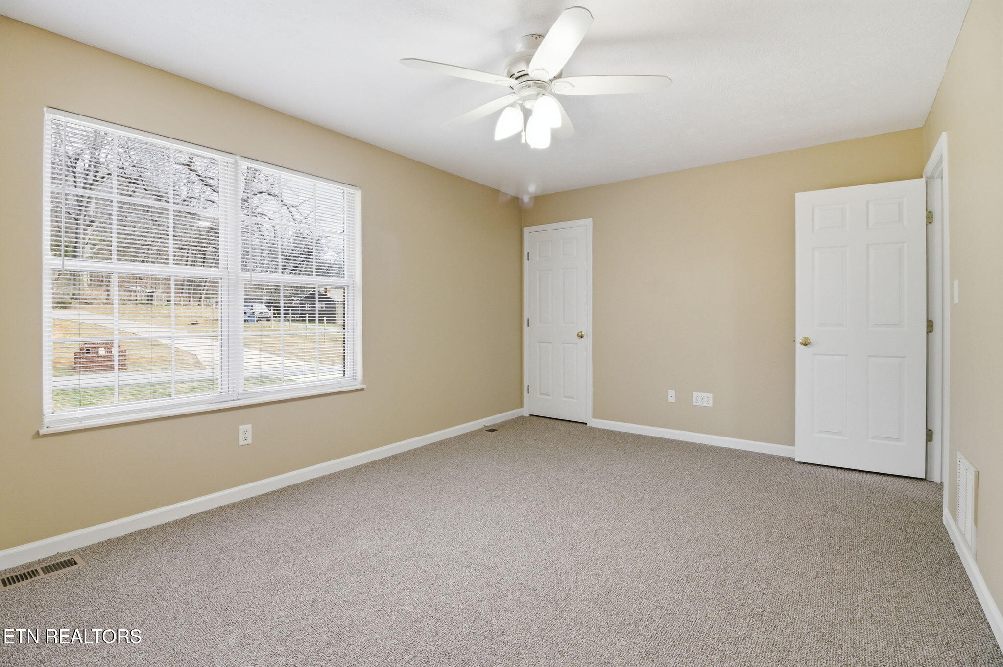 347 Ritz View Drive, Unit A AND B Blaine, TN 37709 - Photo 24 of 37 35-web-or-mls-DZ3A8592
