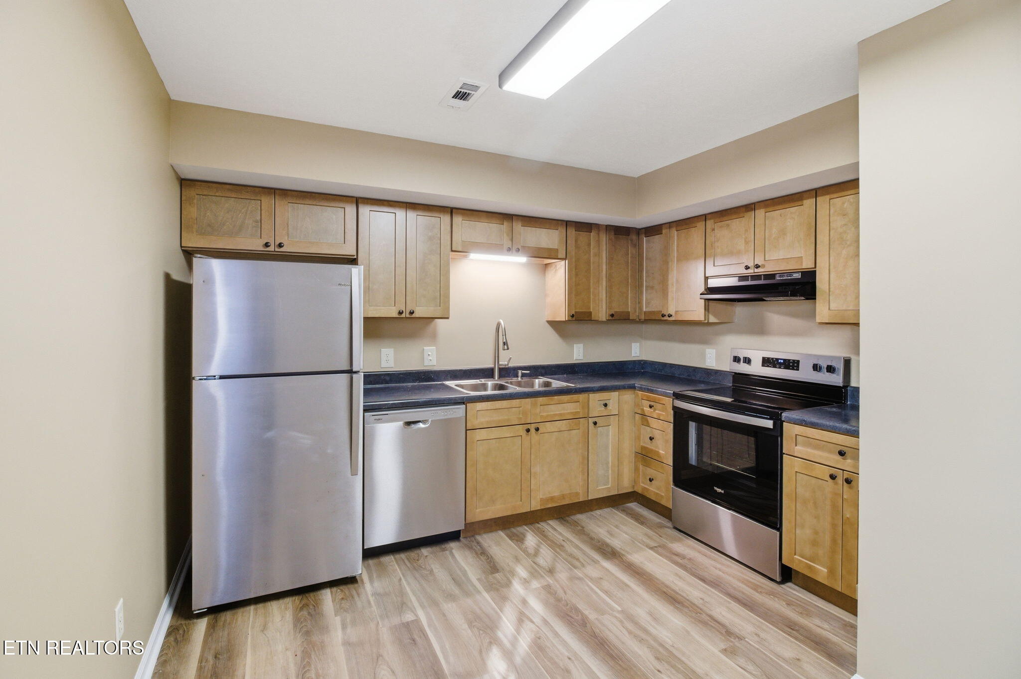 347 Ritz View Drive, Unit A AND B Blaine, TN 37709 - Photo 26 of 37 7-web-or-mls-DZ3A8547