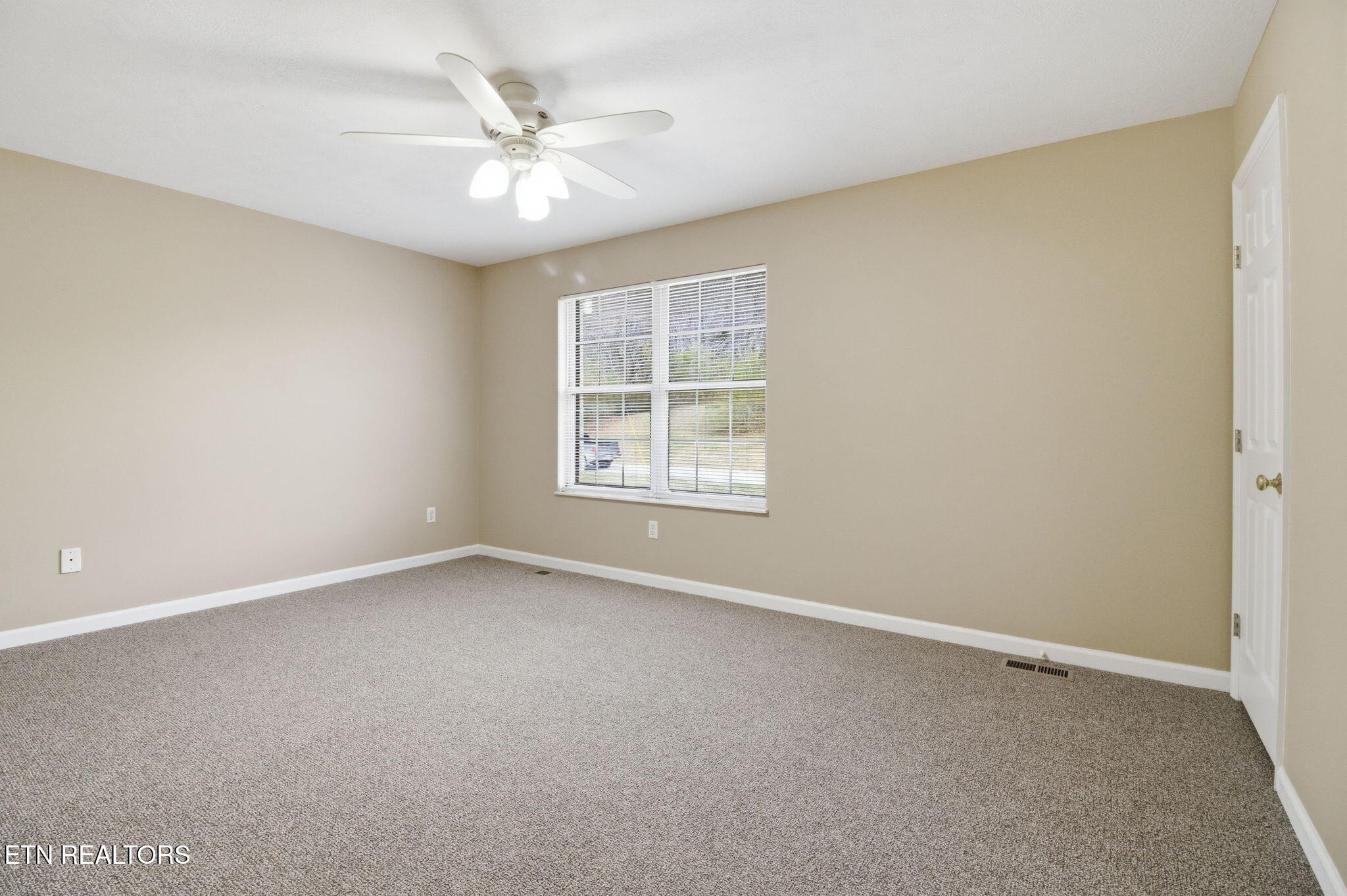 347 Ritz View Drive, Unit A AND B Blaine, TN 37709 - Photo 33 of 37 13-web-or-mls-DZ3A8586