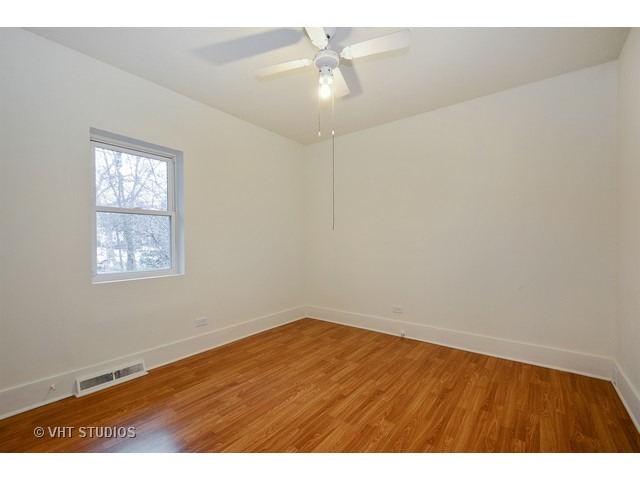 2131 Pine Road Homewood, IL 60430 - Photo 7 of 10