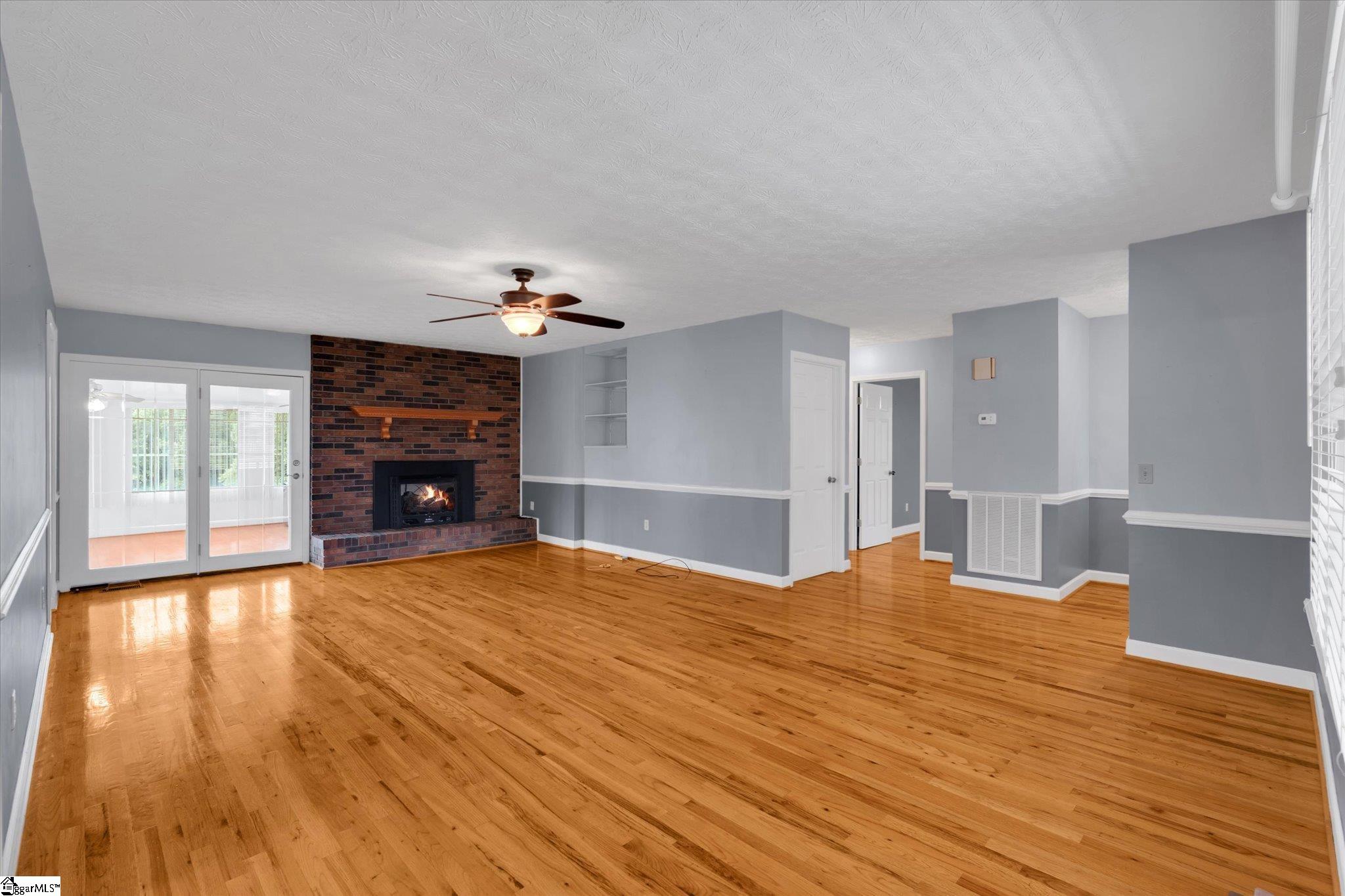 211 Sam Brown Road Seneca, SC 29678 - Photo 2 of 45
