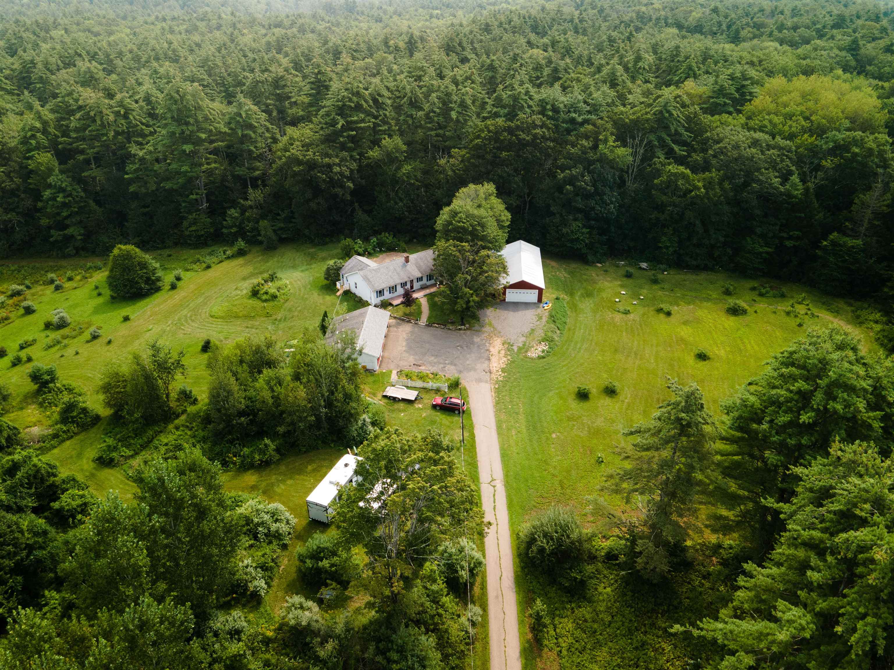 375 Stage Road Nottingham, NH 03290 - Photo 1 of 40