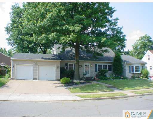 13 Louise Road Edison, NJ 08817 - Photo 1 of 4