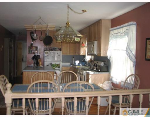 13 Louise Road Edison, NJ 08817 - Photo 3 of 4