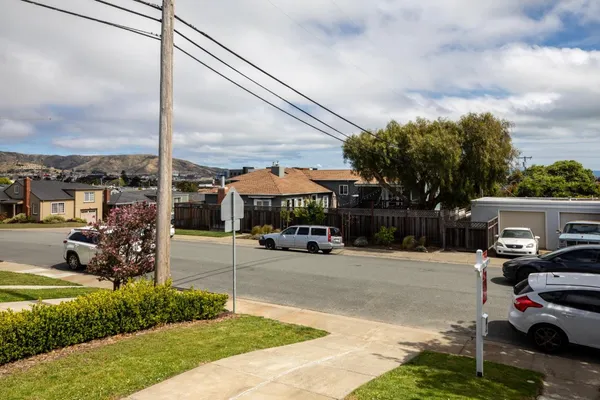 $998,000 | 611 Elm Avenue, San Bruno, CA 94066