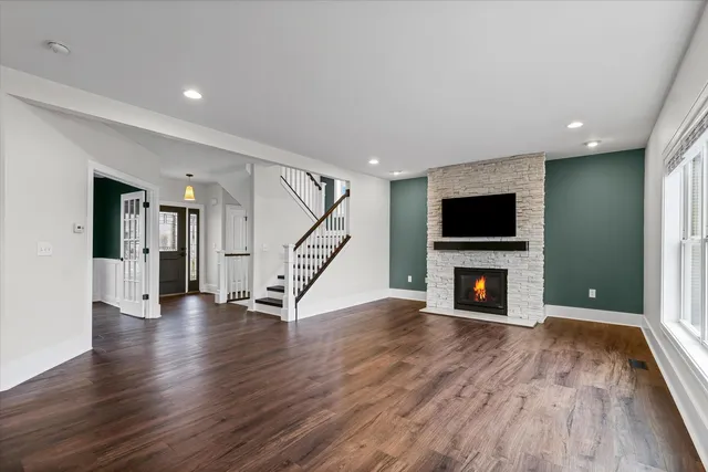 $599,900 | 313 London Way, Savoy, IL 61874