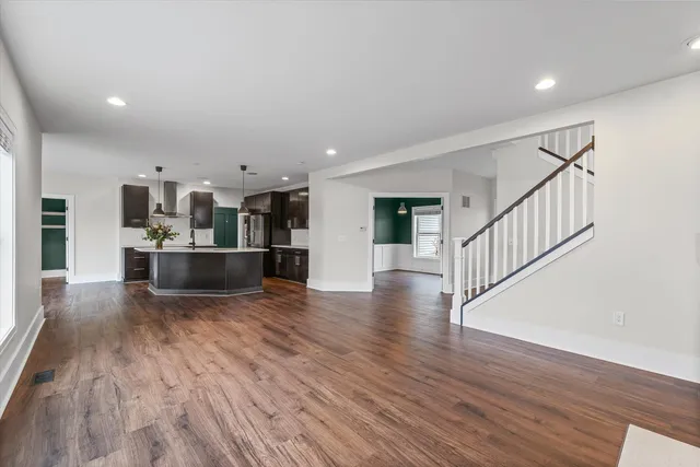 $599,900 | 313 London Way, Savoy, IL 61874