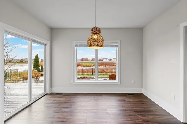 $599,900 | 313 London Way, Savoy, IL 61874