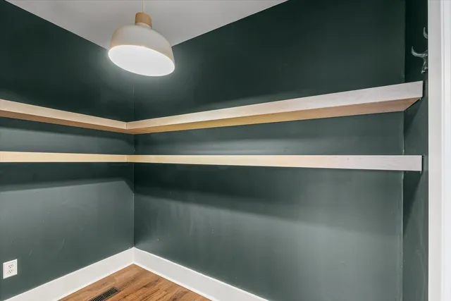 $599,900 | 313 London Way, Savoy, IL 61874