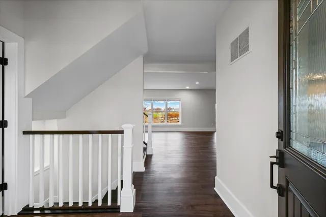 $599,900 | 313 London Way, Savoy, IL 61874