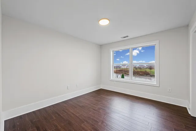 $599,900 | 313 London Way, Savoy, IL 61874