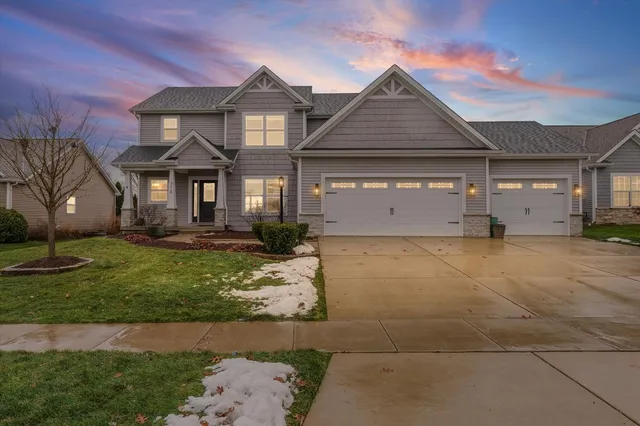 $599,900 | 313 London Way, Savoy, IL 61874